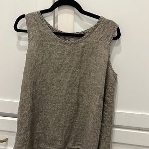 beautiful Flax 100 percent linen shirt.